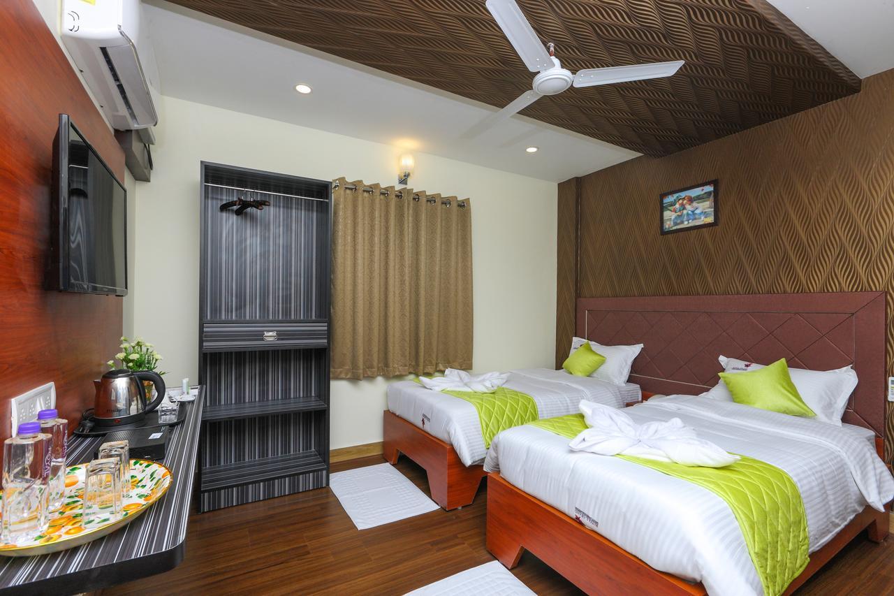 Bed and Breakfast Royal Grand à Tambaram Extérieur photo