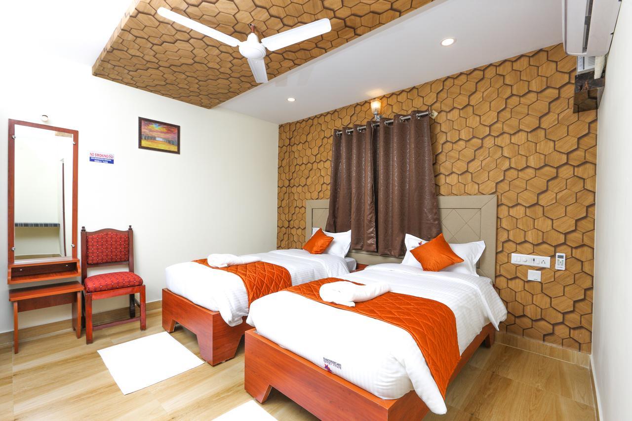 Bed and Breakfast Royal Grand à Tambaram Extérieur photo