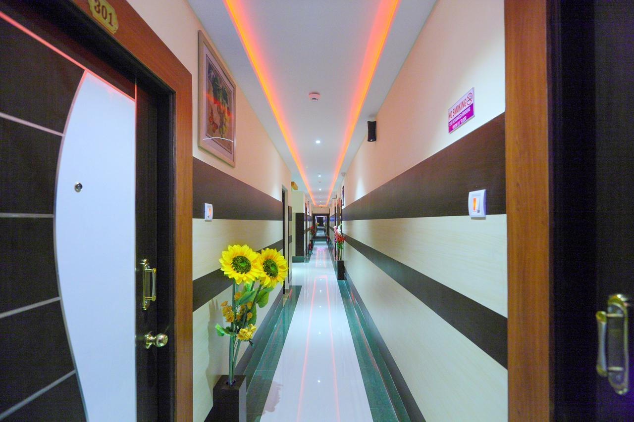 Bed and Breakfast Royal Grand à Tambaram Extérieur photo