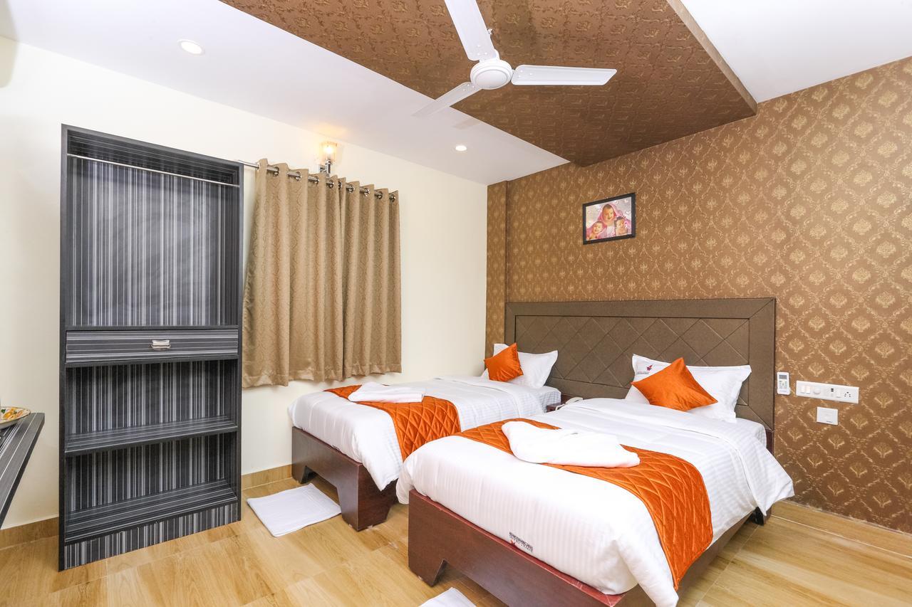 Bed and Breakfast Royal Grand à Tambaram Extérieur photo