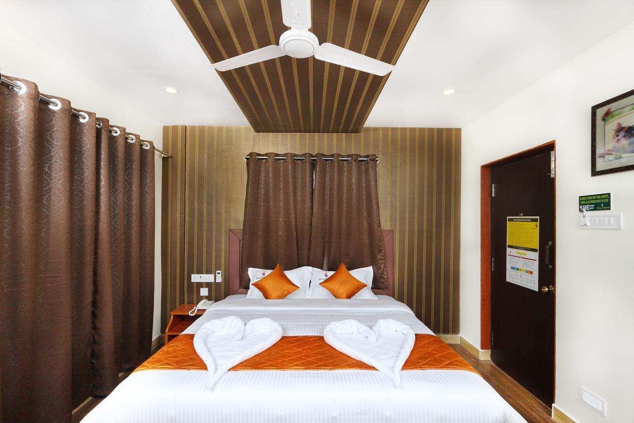 Bed and Breakfast Royal Grand à Tambaram Extérieur photo