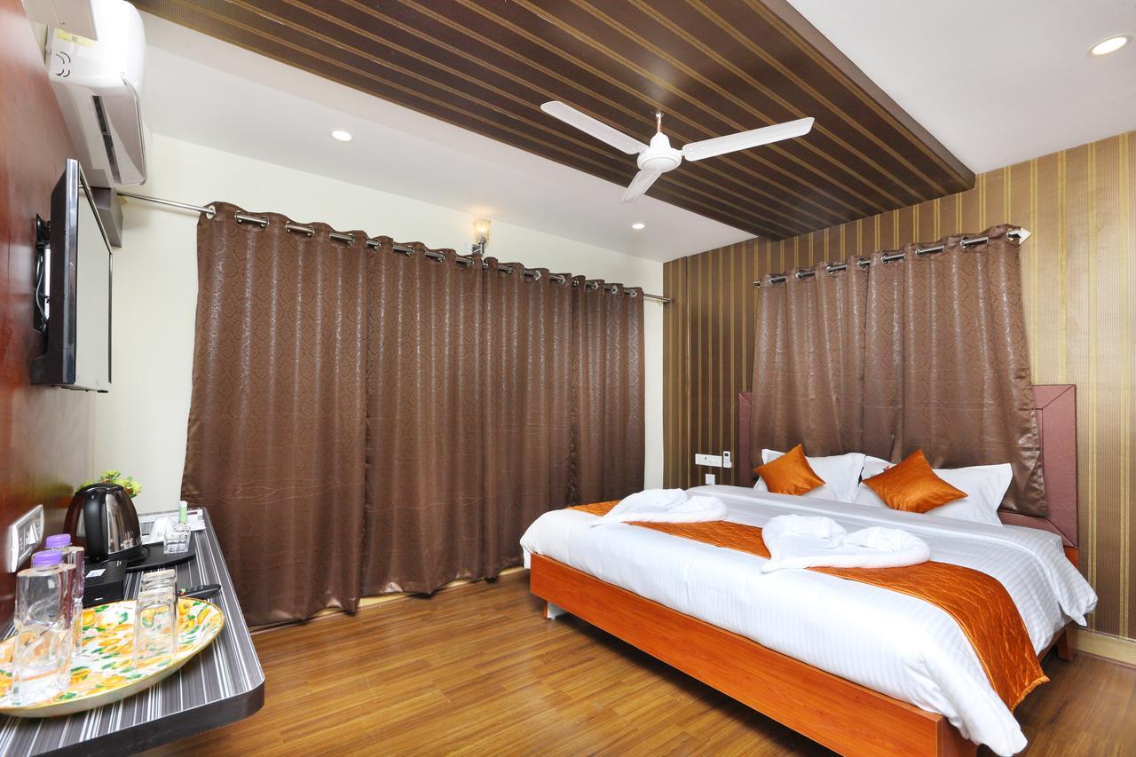 Bed and Breakfast Royal Grand à Tambaram Extérieur photo